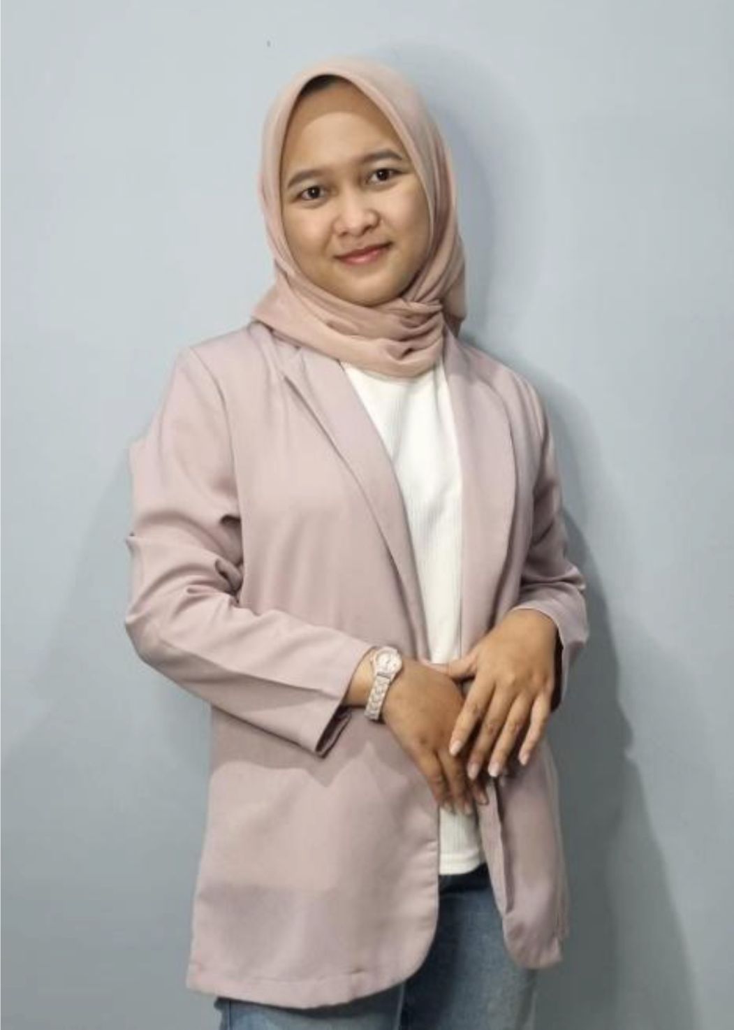 This Is a Image of Fadhilah Shafa Aini