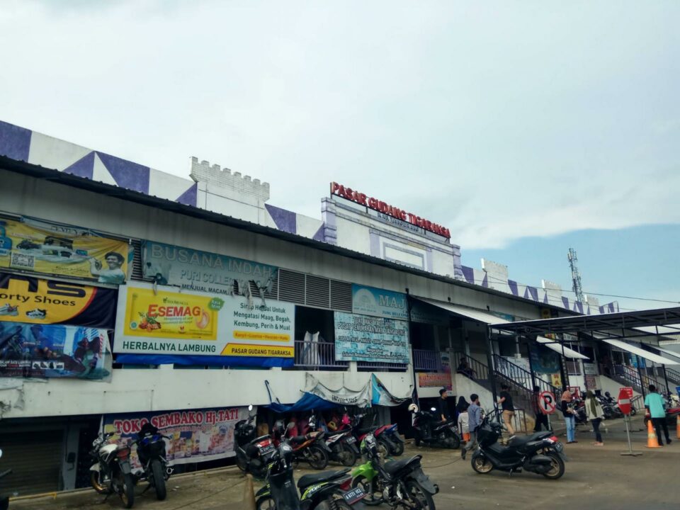This Is a Image of Pasar Gudang Tigaraksa